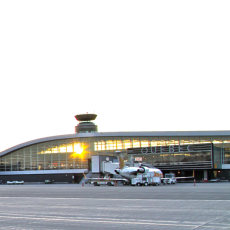 Travaux de réfection des pistes à l’Aéroport de Québec. L’aéroport restera ouvert et opérationnel pendant les travaux.